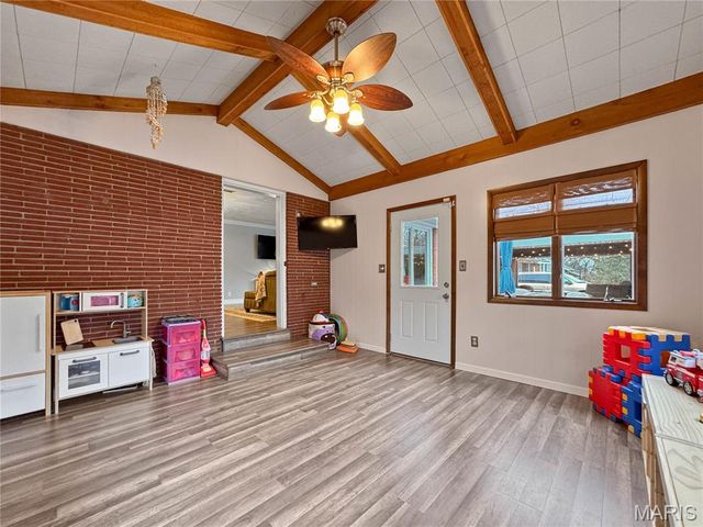 325 N MARKET Street N, Waterloo, IL 62298