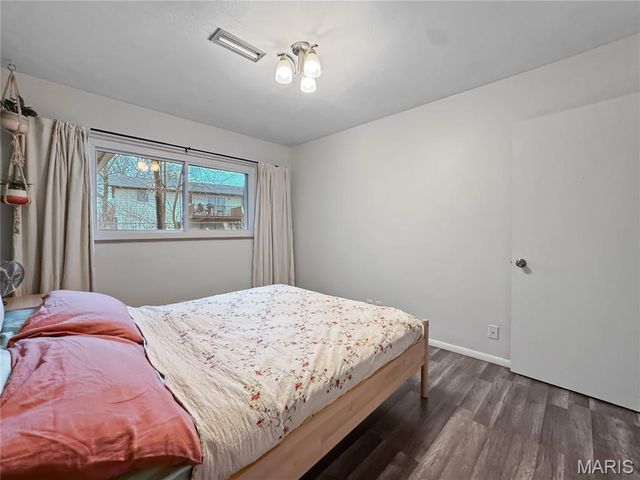 325 N MARKET Street N, Waterloo, IL 62298