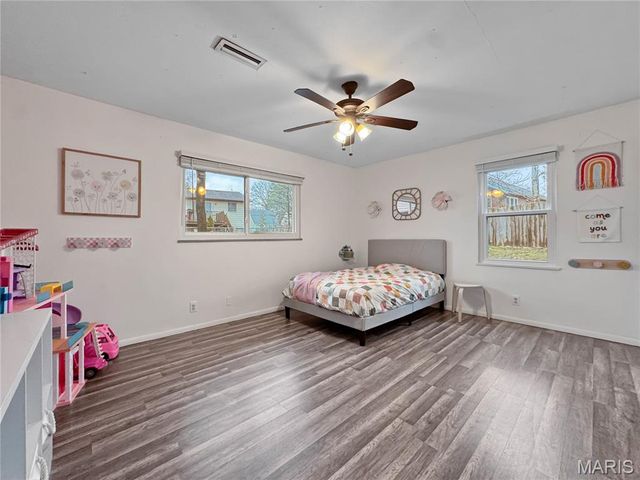 325 N MARKET Street N, Waterloo, IL 62298