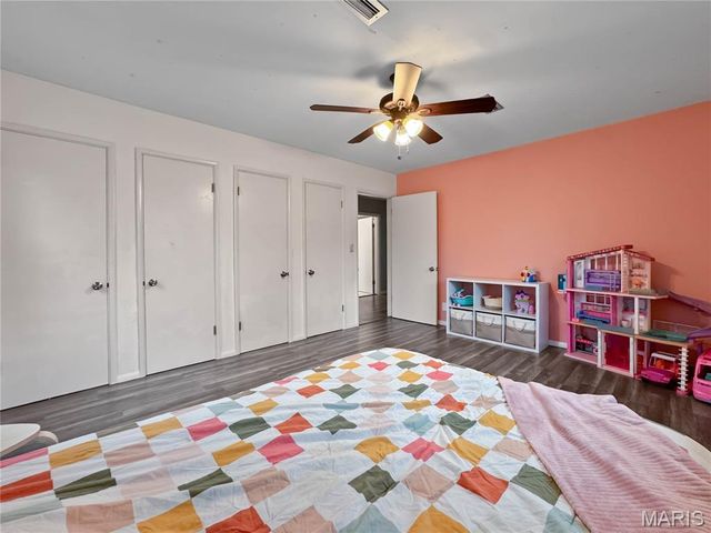 325 N MARKET Street N, Waterloo, IL 62298