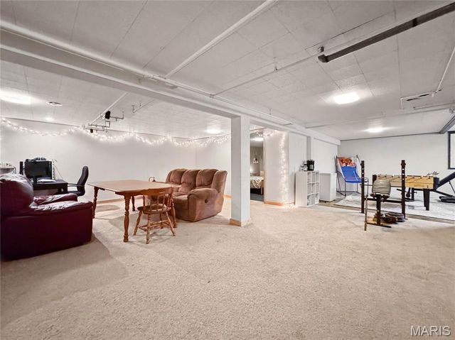 325 N MARKET Street N, Waterloo, IL 62298