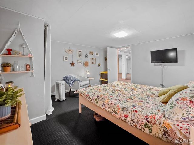 325 N MARKET Street N, Waterloo, IL 62298