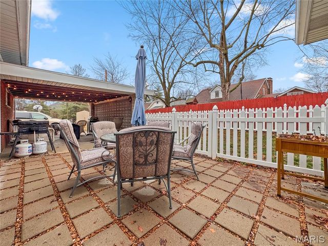 325 N MARKET Street N, Waterloo, IL 62298