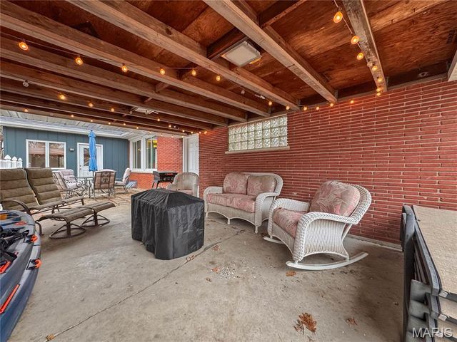 325 N MARKET Street N, Waterloo, IL 62298