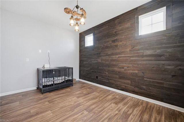 102 Oak Bend CT, Moyock, NC 27958