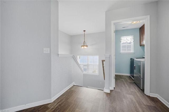 102 Oak Bend CT, Moyock, NC 27958