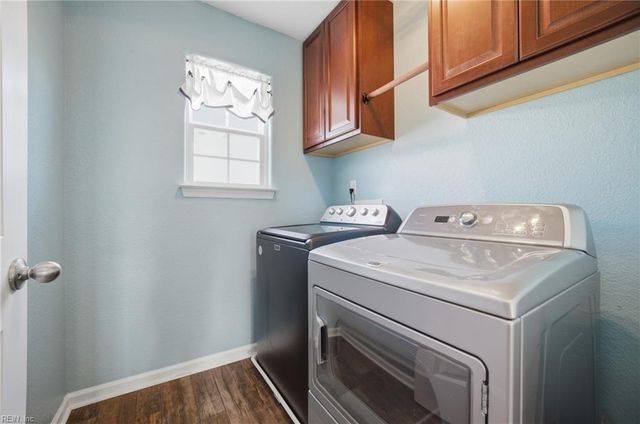 102 Oak Bend CT, Moyock, NC 27958