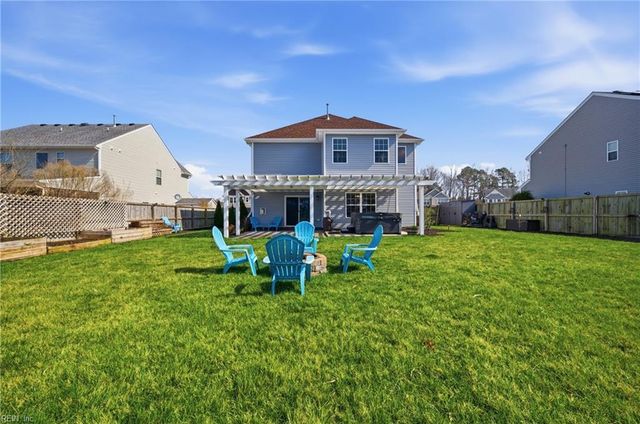 102 Oak Bend CT, Moyock, NC 27958