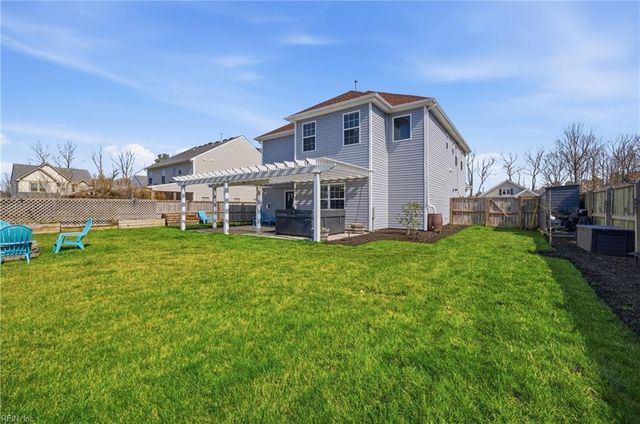 102 Oak Bend CT, Moyock, NC 27958