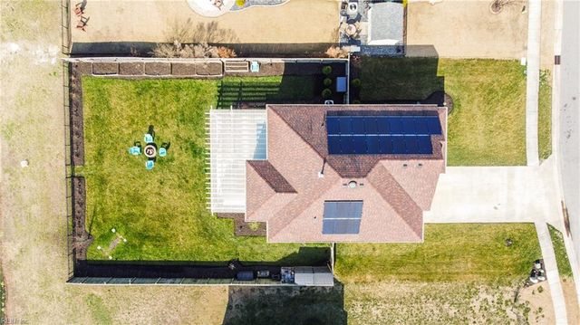 102 Oak Bend CT, Moyock, NC 27958