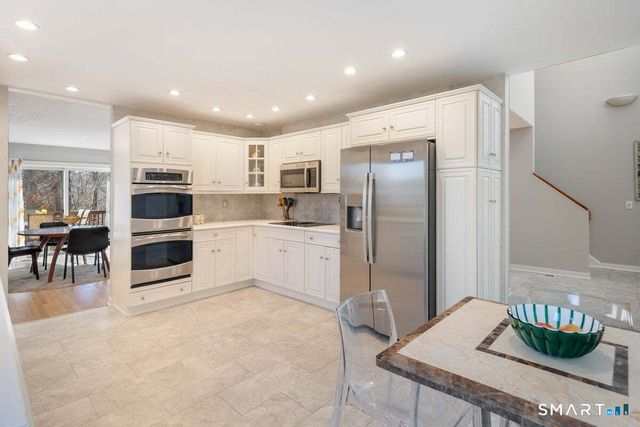 403 Silver Creek Lane 403, Norwalk, CT 06850