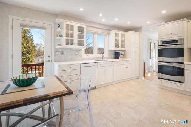 403 Silver Creek Lane 403, Norwalk, CT 06850