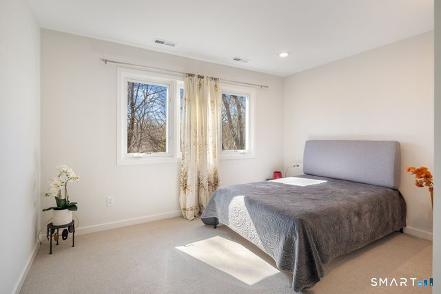 403 Silver Creek Lane 403, Norwalk, CT 06850