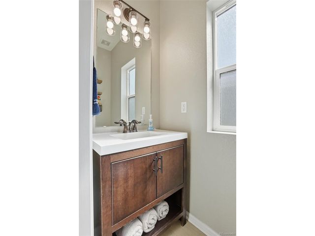 5548 Killarney Ct, Denver, CO 80249