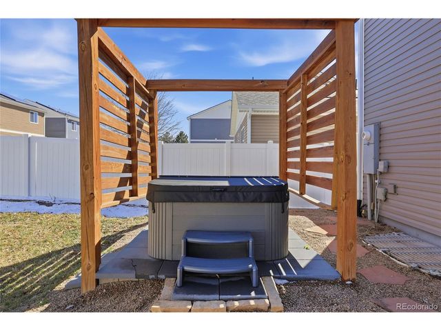 5548 Killarney Ct, Denver, CO 80249