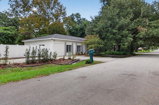 5114 CHILKOOT STREET, Tampa, FL 33617