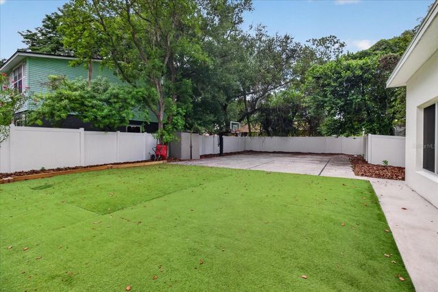 5114 CHILKOOT STREET, Tampa, FL 33617