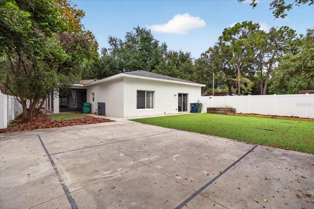 5114 CHILKOOT STREET, Tampa, FL 33617
