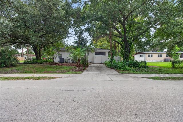 5114 CHILKOOT STREET, Tampa, FL 33617