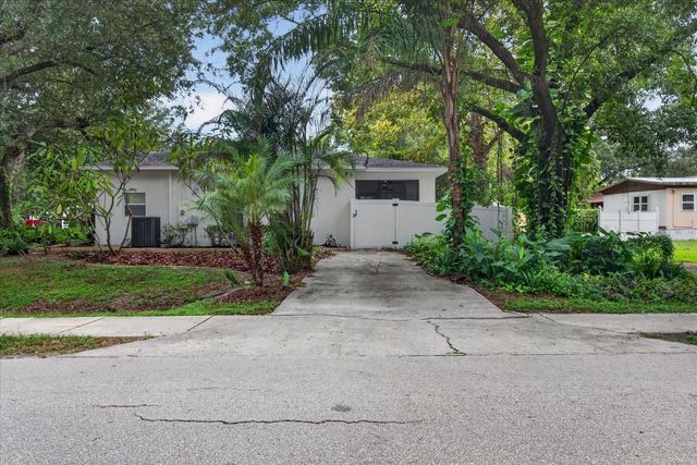 5114 CHILKOOT STREET, Tampa, FL 33617