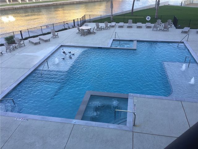 1000 N Station St 106, Port Aransas, TX 78373