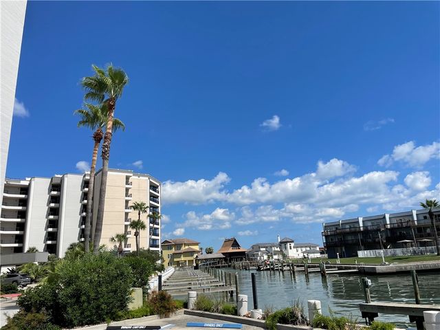 1000 N Station St 106, Port Aransas, TX 78373