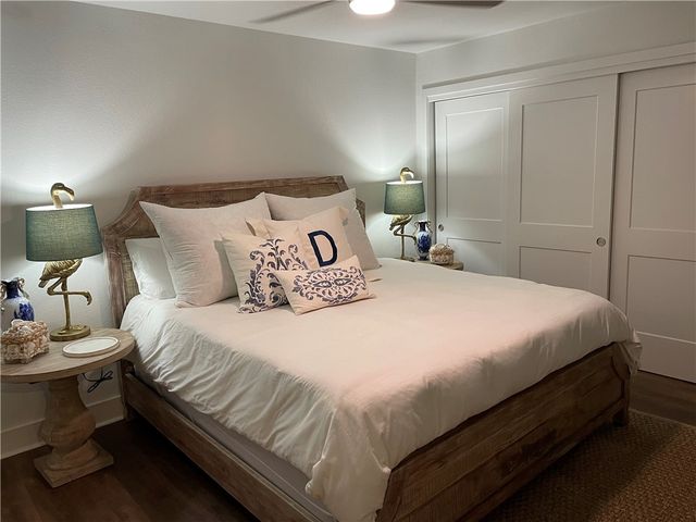 1000 N Station St 106, Port Aransas, TX 78373