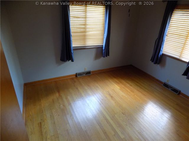 2008 Cortona Lane, Sissonville, WV 25320