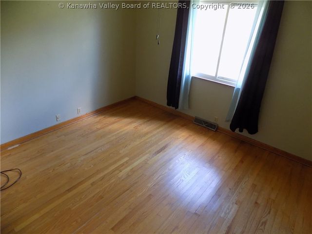 2008 Cortona Lane, Sissonville, WV 25320