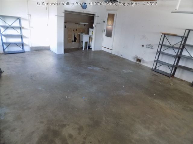 2008 Cortona Lane, Sissonville, WV 25320