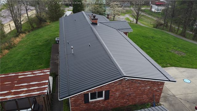 2008 Cortona Lane, Sissonville, WV 25320