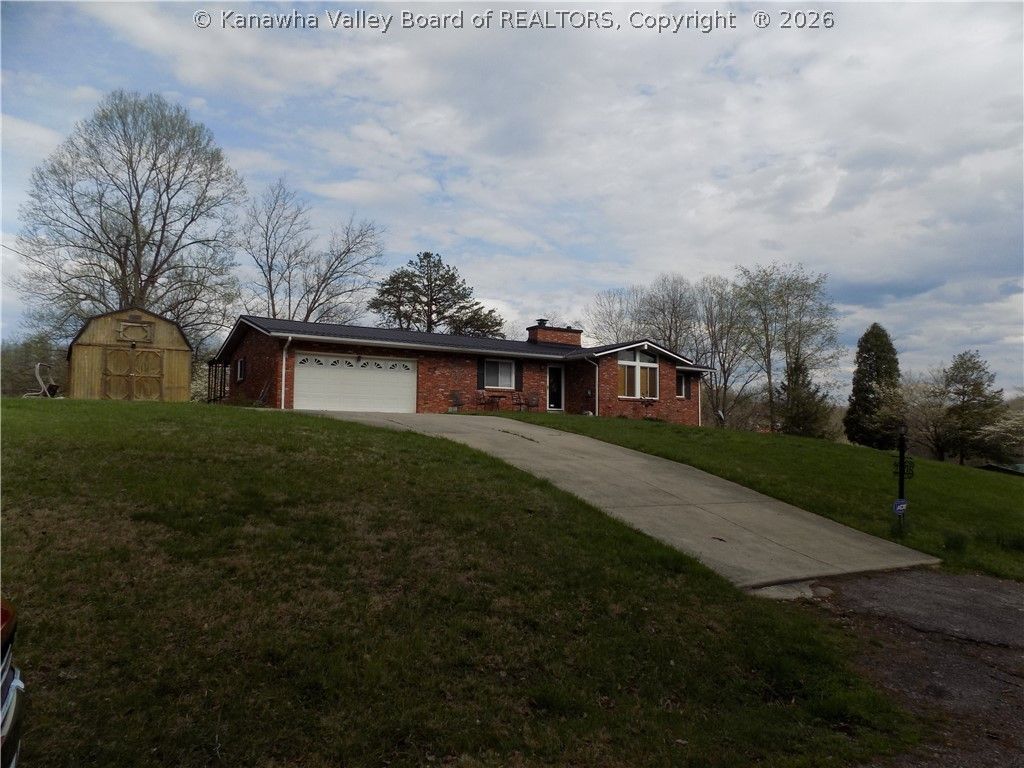 2008 Cortona Lane, Sissonville, WV 25320
