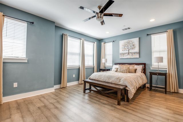 219 S Village Way, Lewisville, TX 75057