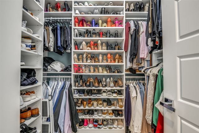 219 S Village Way, Lewisville, TX 75057