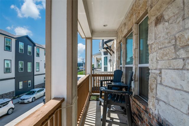 219 S Village Way, Lewisville, TX 75057