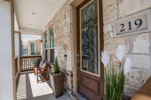 219 S Village Way, Lewisville, TX 75057