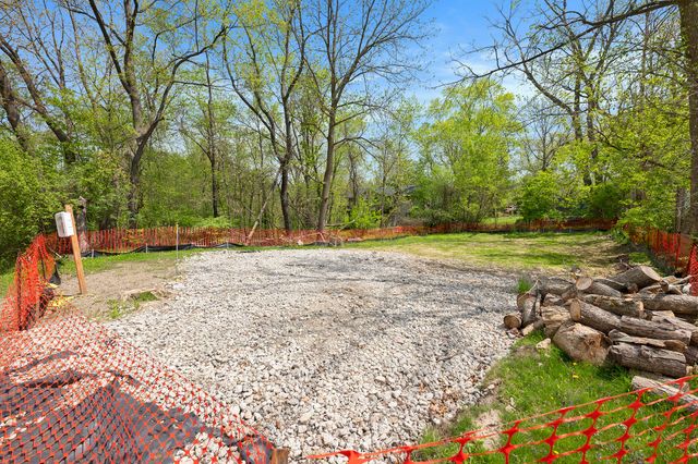 3965 Carrick Avenue, West Bloomfield, MI 48324