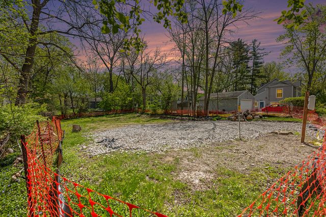 3965 Carrick Avenue, West Bloomfield, MI 48324