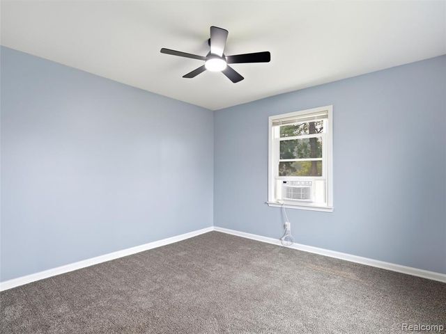 15201 Cavour Street, Livonia, MI 48154