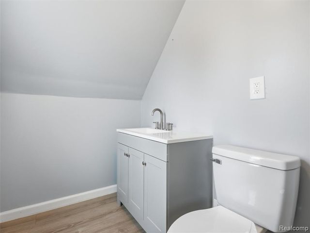 15201 Cavour Street, Livonia, MI 48154