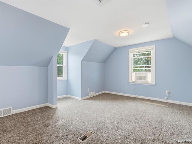 15201 Cavour Street, Livonia, MI 48154