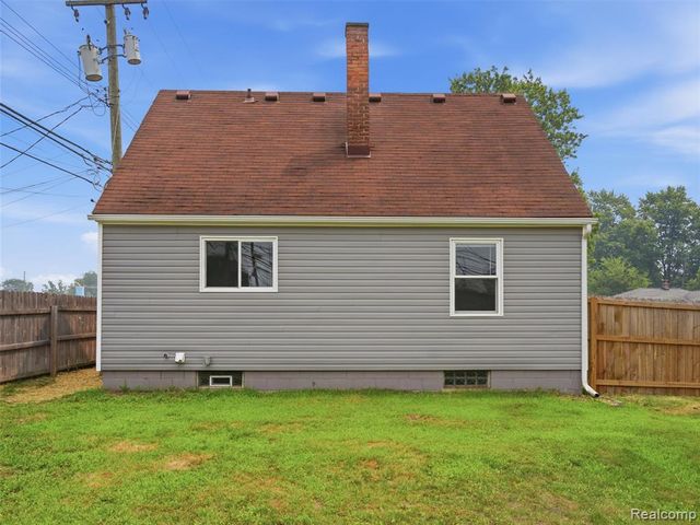 15201 Cavour Street, Livonia, MI 48154