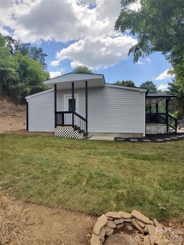 64 P J Drive, Waynesville, NC 28786