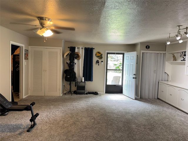 509 23rd Avenue N, Texas City, TX 77590