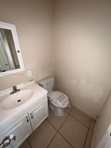 4625 NW 9th Dr 4625, Plantation, FL 33317