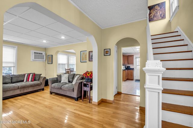 139 Grand Avenue, Palisades Park, NJ 07650