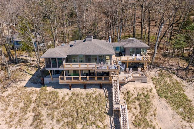 80132 Linden Hills Street, Covert, MI 49043