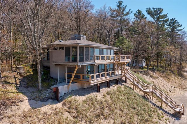 80132 Linden Hills Street, Covert, MI 49043