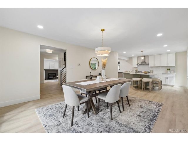 7570 S Reed Ct, Littleton, CO 80128