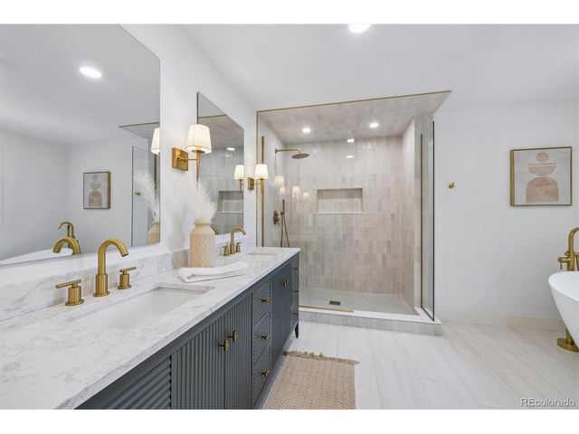 7570 S Reed Ct, Littleton, CO 80128
